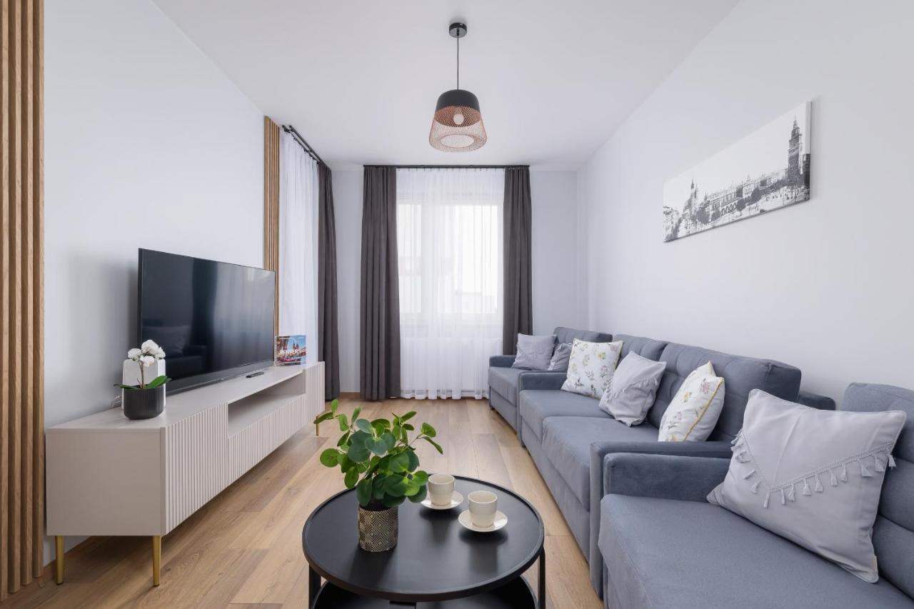 Osiedle Avia Harmonious Apartment With Balcony & Parking Cracow By Renters Prestige Krasków Exterior foto